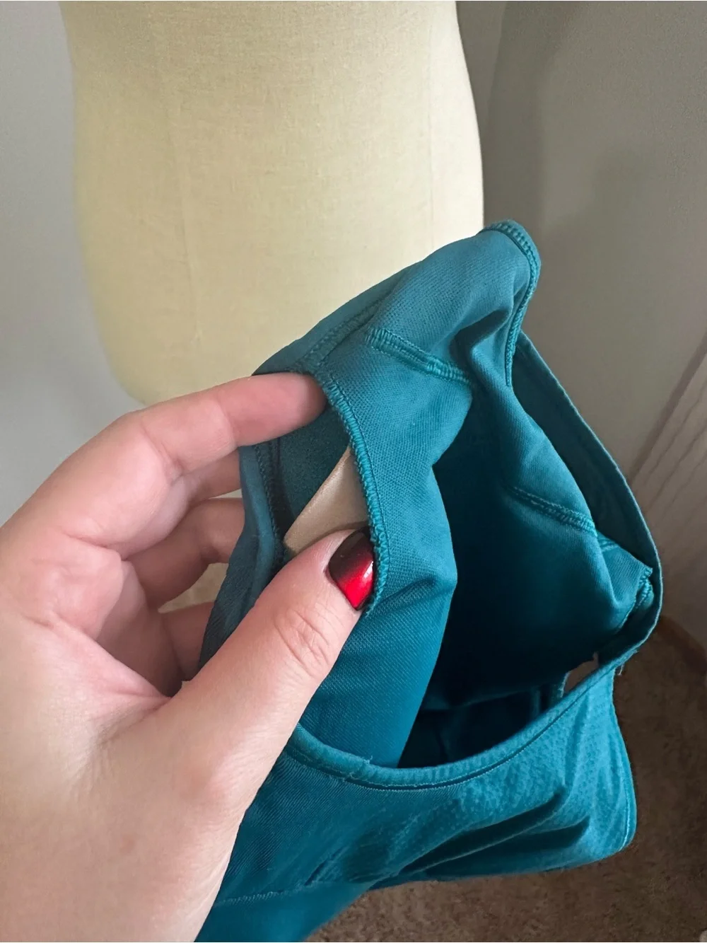 Lululemon Teal High-Neck Sports Bra with Removable Pads Size 4